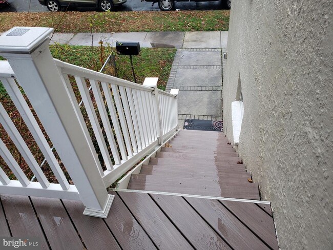 Building Photo - 417 S Washington St