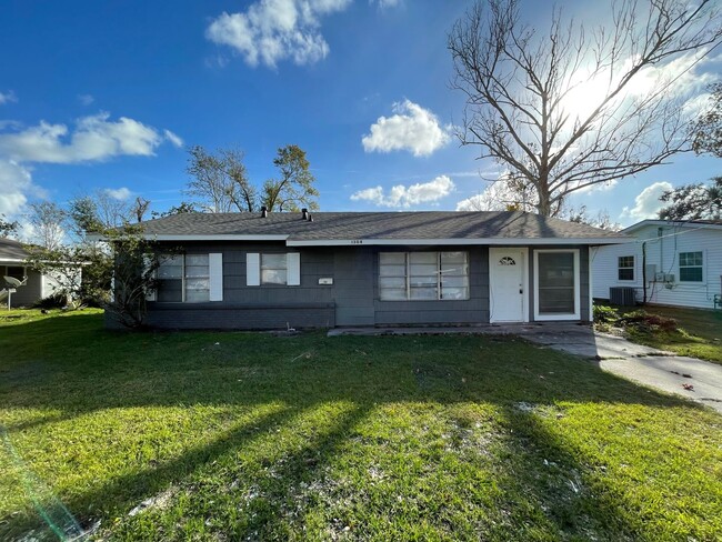 Primary Photo - Home for rent!