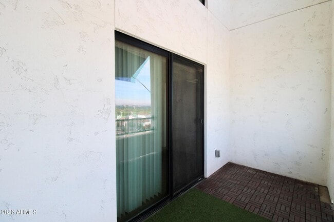 Building Photo - 2511 W Queen Creek Rd