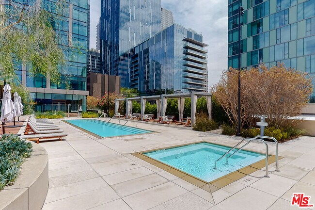 Building Photo - 889 Francisco St