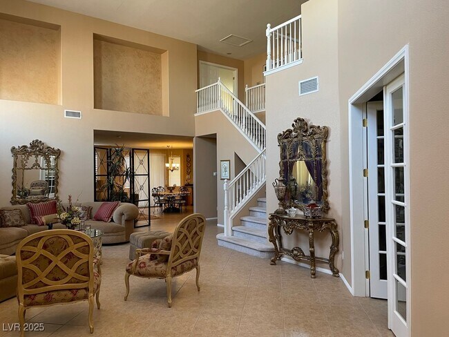 Building Photo - 170 Arches Ct