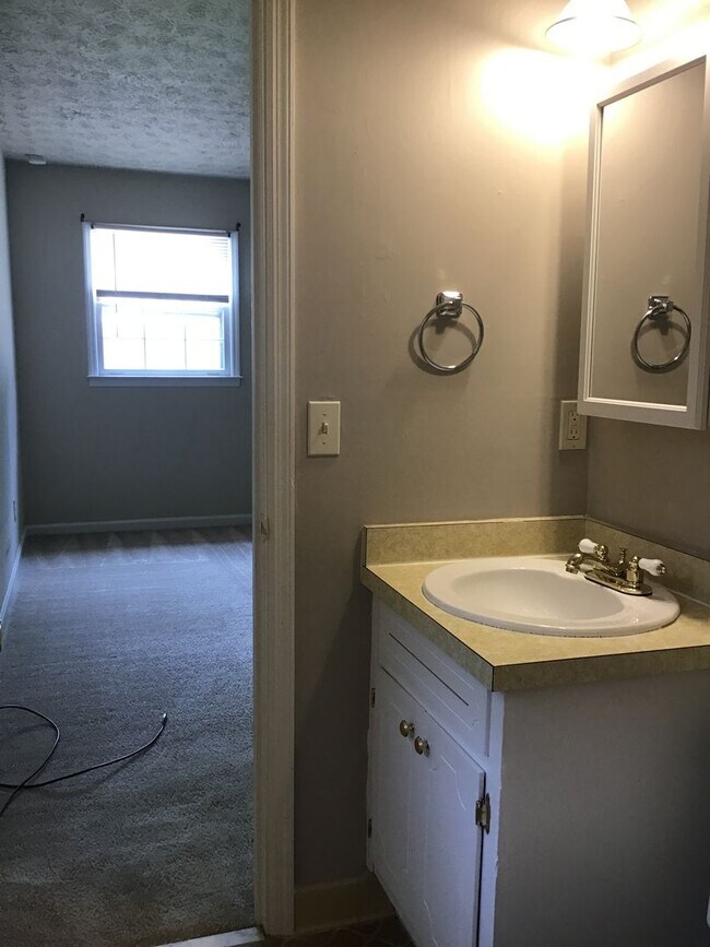 Building Photo - Dorsett6863