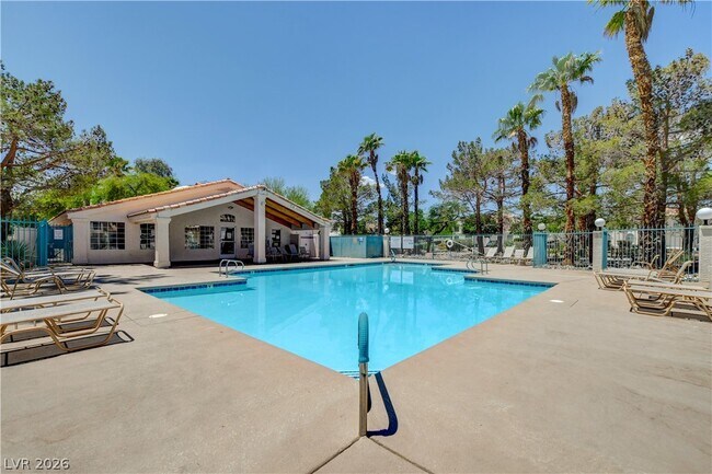 Building Photo - 8039 Teresita Ave
