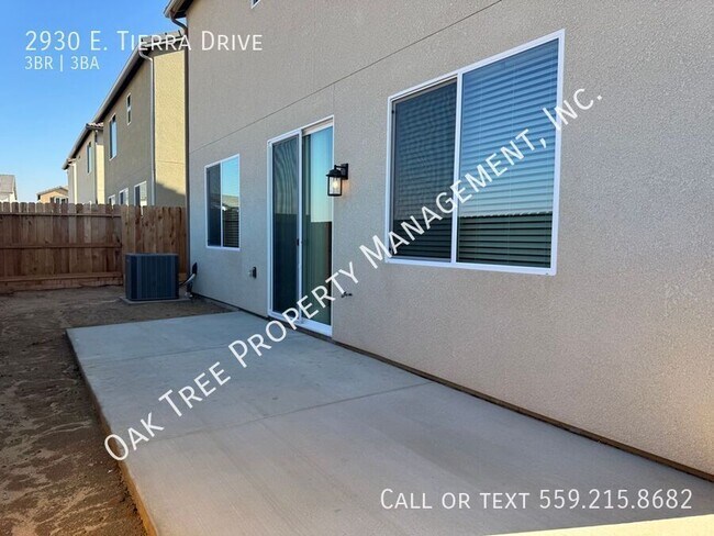 Building Photo - 2930 E Tierra Dr