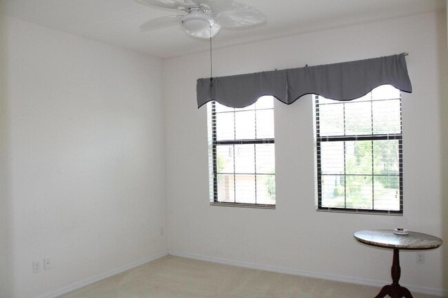 Building Photo - 149 Gramercy Square Dr