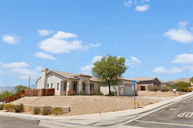 Building Photo - 13897 Mountain Top Dr