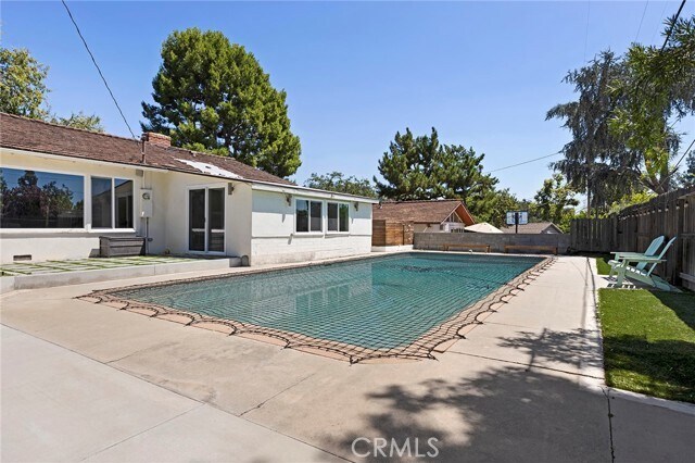 Building Photo - 1637 Elevado Ave