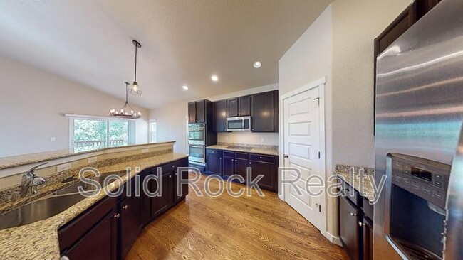 Building Photo - 1097 Antrim Loop
