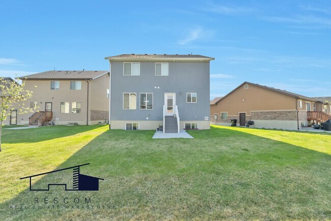 Building Photo - Immaculate 3-bedroom, 3.5-bathroom home for lease in Syracuse!