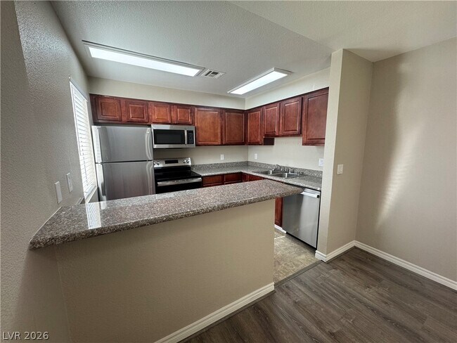 Building Photo - 5471 Indian River Dr