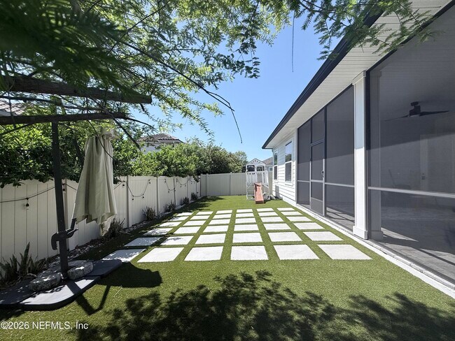 Building Photo - 161 Paradise Valley Dr