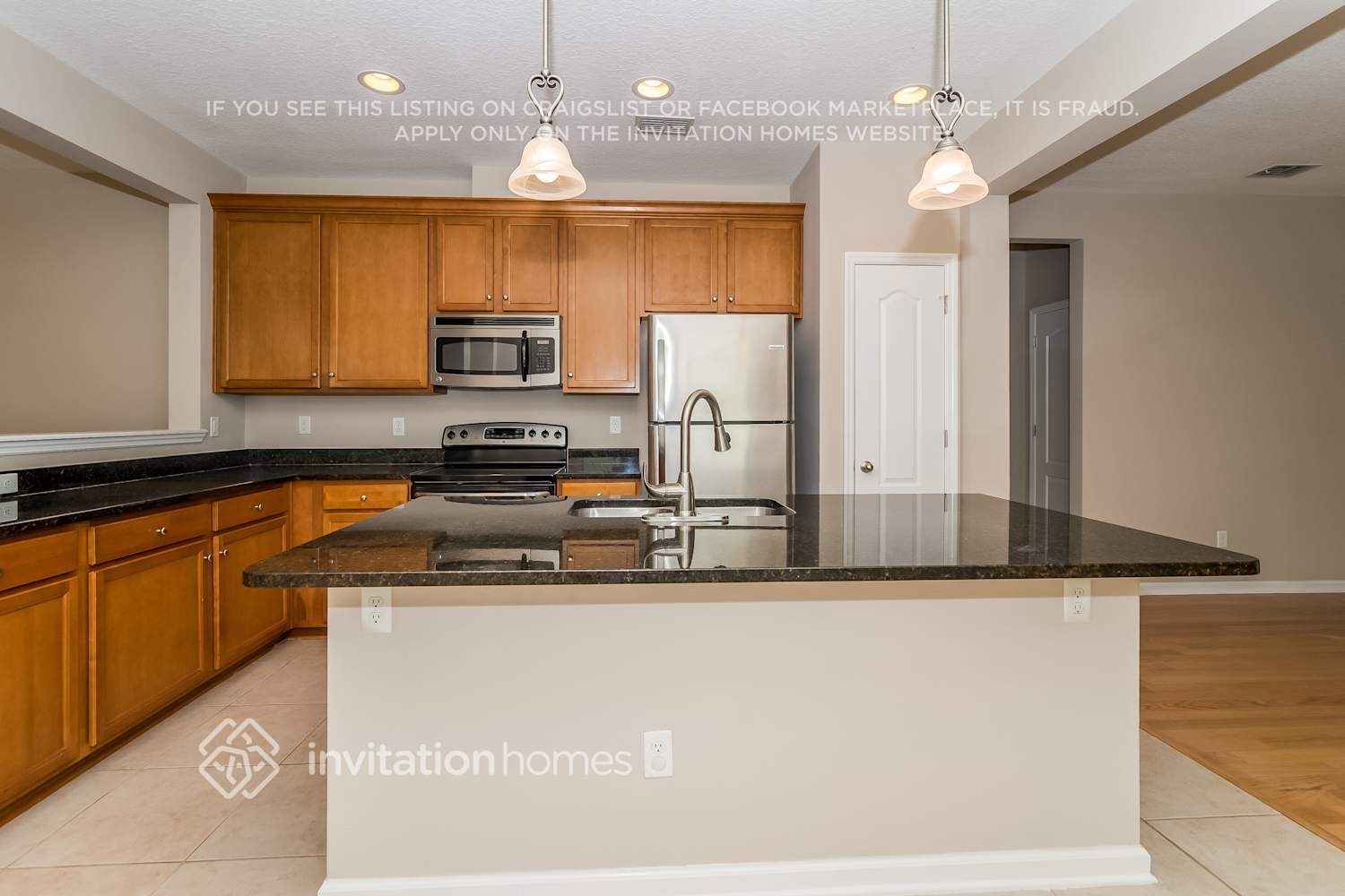 Building Photo - 684 Briar View Dr