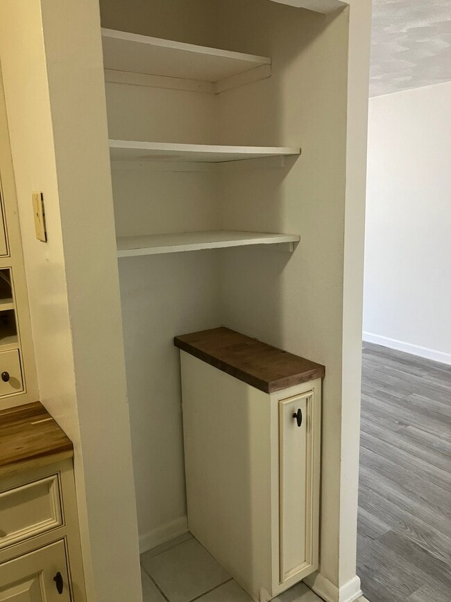 Building Photo - 119 Grove St