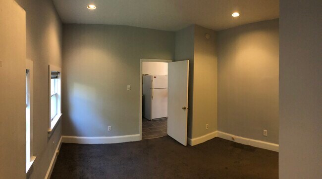 Building Photo - 2415 Saint Charles Ave