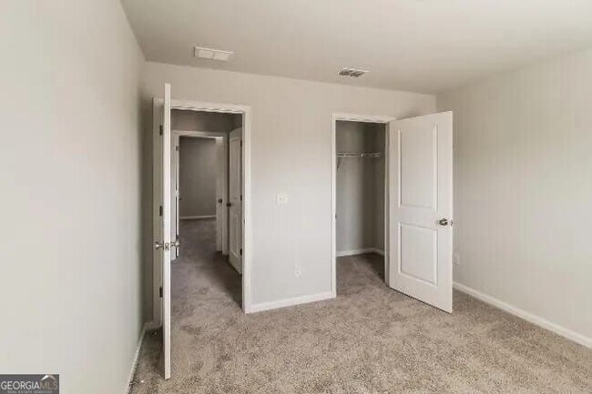 Building Photo - 7117 Timberland Trl