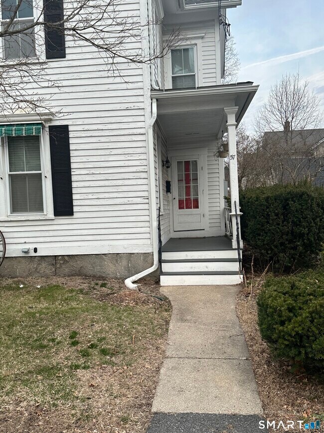 Building Photo - 57 Maple St