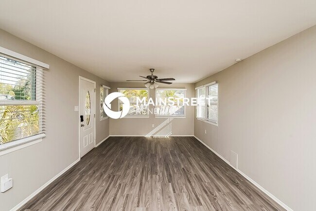 Building Photo - 3 Bedroom Pet-Friendly Home in Largo, FL with Main Street Renewal