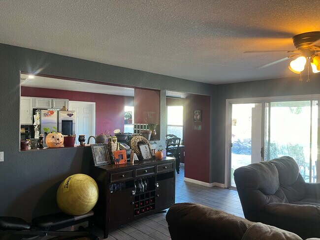 Building Photo - 13685 E Shadow Pines Ln