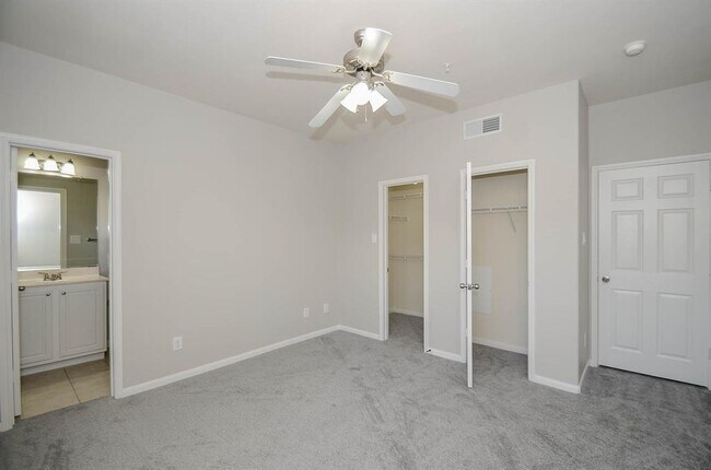 Building Photo - 12707 Boheme Dr