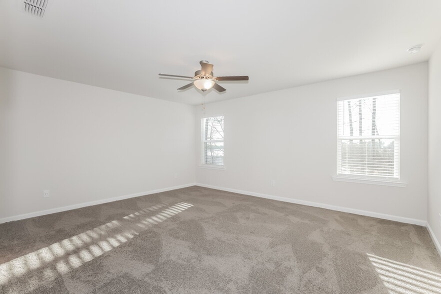 Building Photo - 1605 Villageside Ct