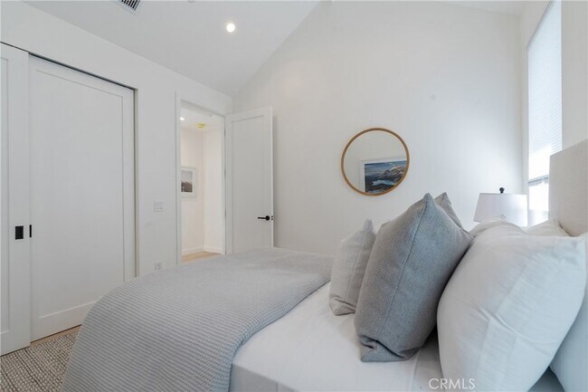 Building Photo - 11825 Tennessee Ave