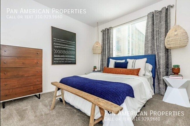 Building Photo - 840 S Magnolia Ave