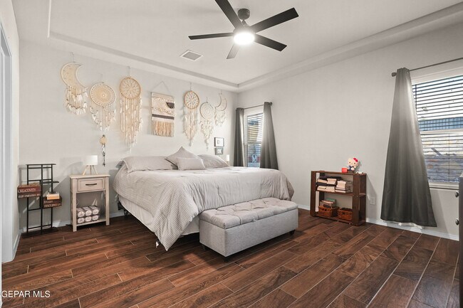Building Photo - 12597 New Dawn Dr