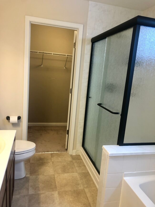 Building Photo - 7002 Drury Dr