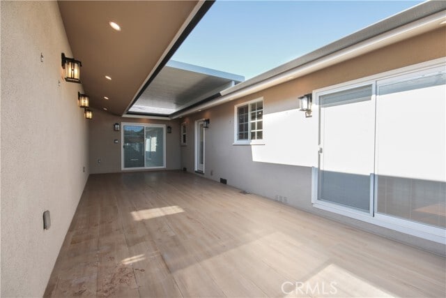 Building Photo - 150 Orangewood Ln