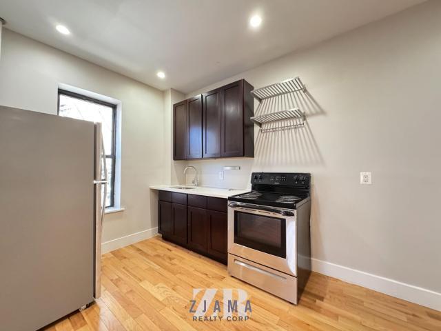 Primary Photo - 2 bedroom in BROOKLYN NY 11213