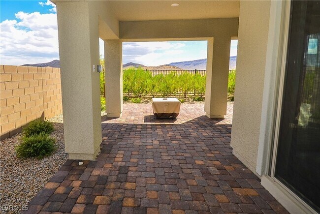 Building Photo - 12457 Heritage Bend Dr