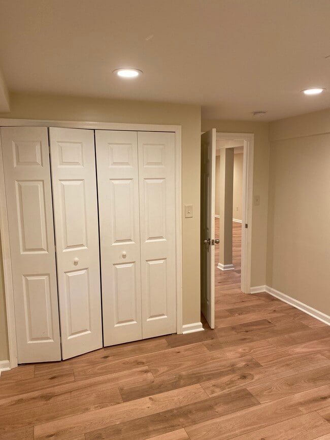 Building Photo - 2117 Parsonage Ln