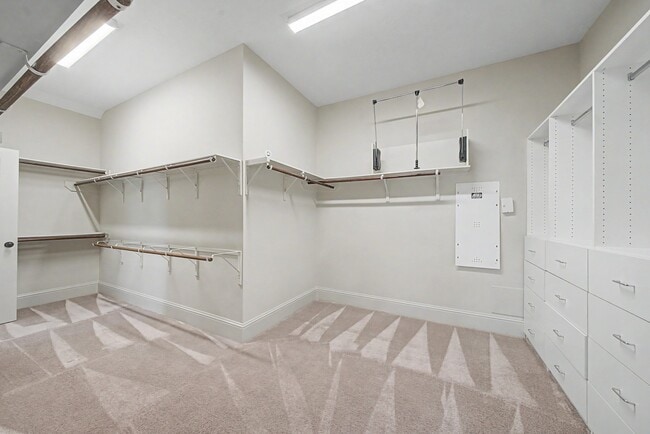 Building Photo - 31032 Sunfall Trail Ln