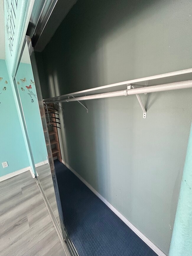 Building Photo - 7704 Lotus Cir