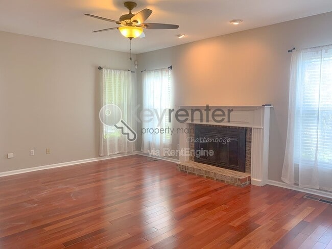 Building Photo - 7716 Royal Harbour Cir
