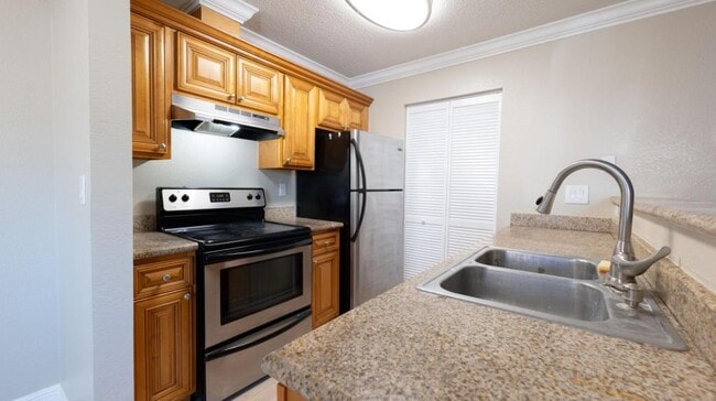 Building Photo - 7298 Ulmerton Rd