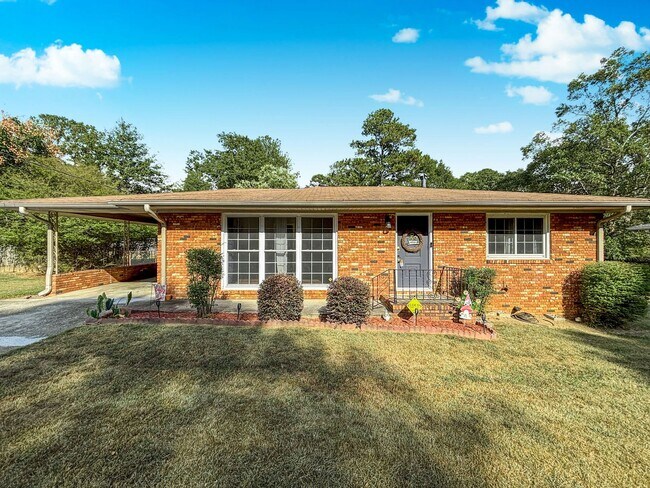 Primary Photo - Spacious 3 BR/2 BA in Powder Springs!
