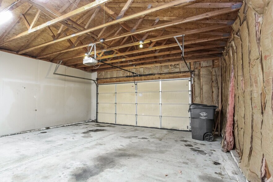 Building Photo - 195 S Summit Ridge Dr SW