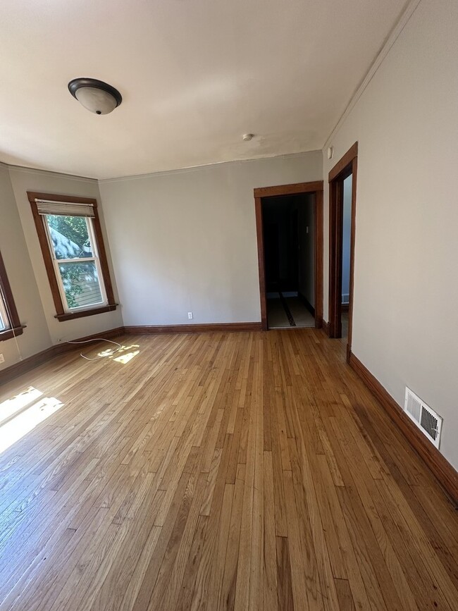 Building Photo - 11344 S Calumet Ave