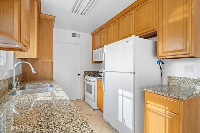 Building Photo - 1415 Cosmic Way