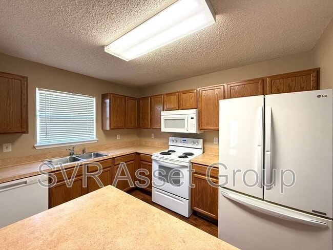 Building Photo - 3343 Burgandy Branch Dr