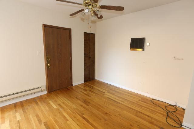 Building Photo - 824 W Cornelia Ave