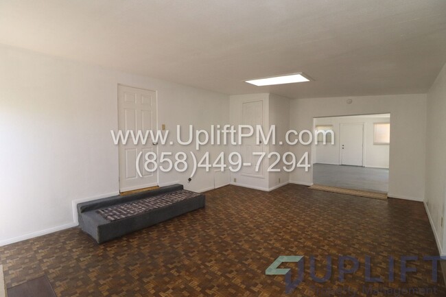 Building Photo - ** Holiday move in special** $1000 off 1st...