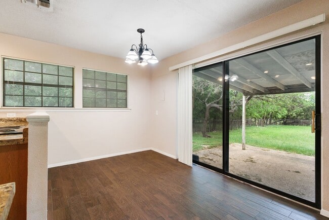 Building Photo - 9423 Aqua Dr