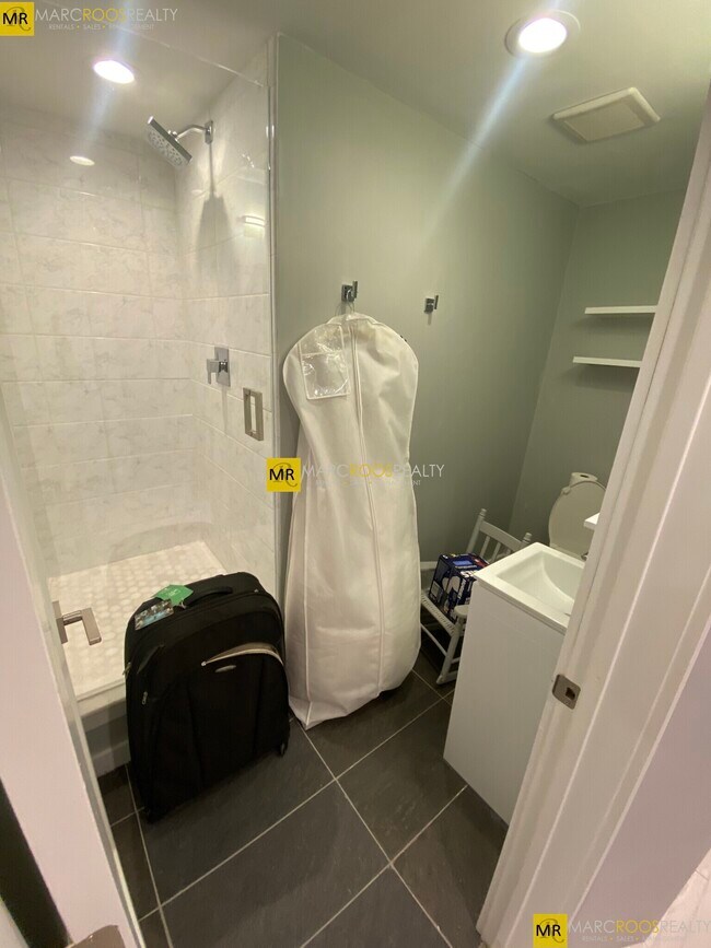 Building Photo - 469 Massachusetts Ave