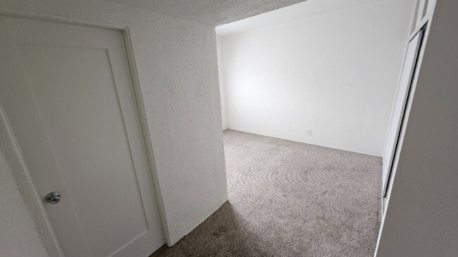 Building Photo - 228 S Tower Dr