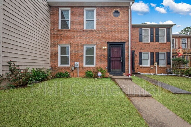 Primary Photo - 8078 Woodlake Dr