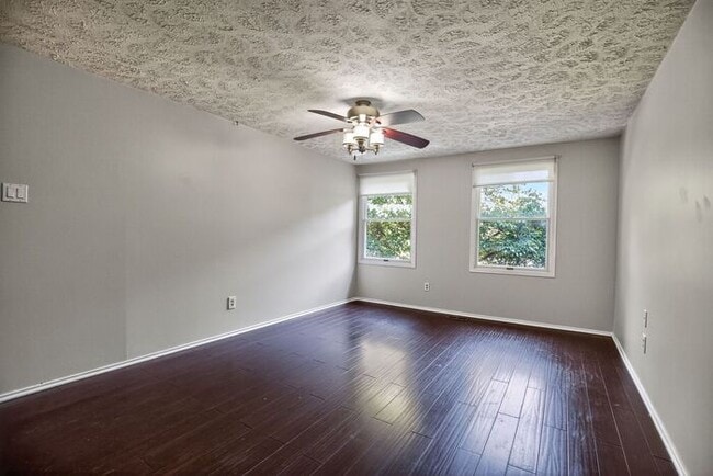 Building Photo - 303 Kimberly Woods Ct