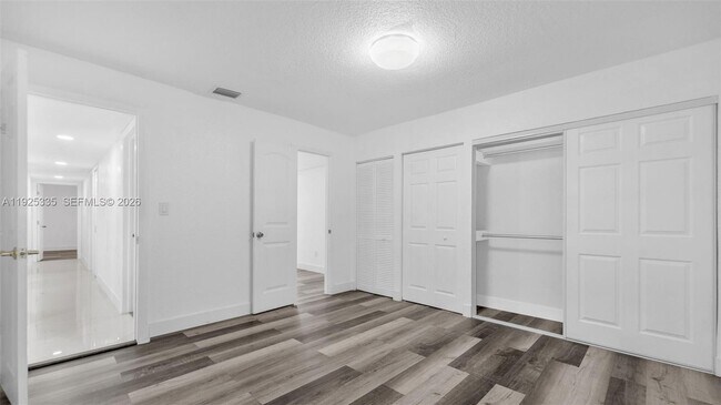 Building Photo - 11421 SW 84th St