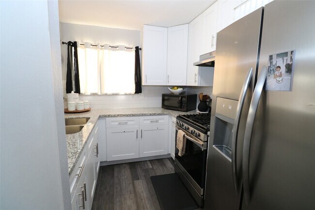 Building Photo - 25107 Spring Creek Dr